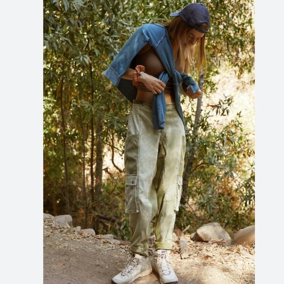 NWT Free People Fast Track Pants Cargo Utility Harem Pull On Green Sea Grass - Picture 1 of 3